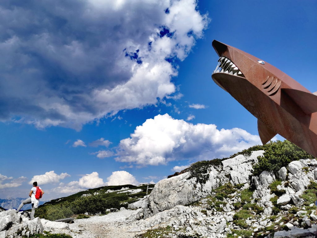 Auf der anderen Seite der Five Fingers Plattform: Der Dachstein Hai