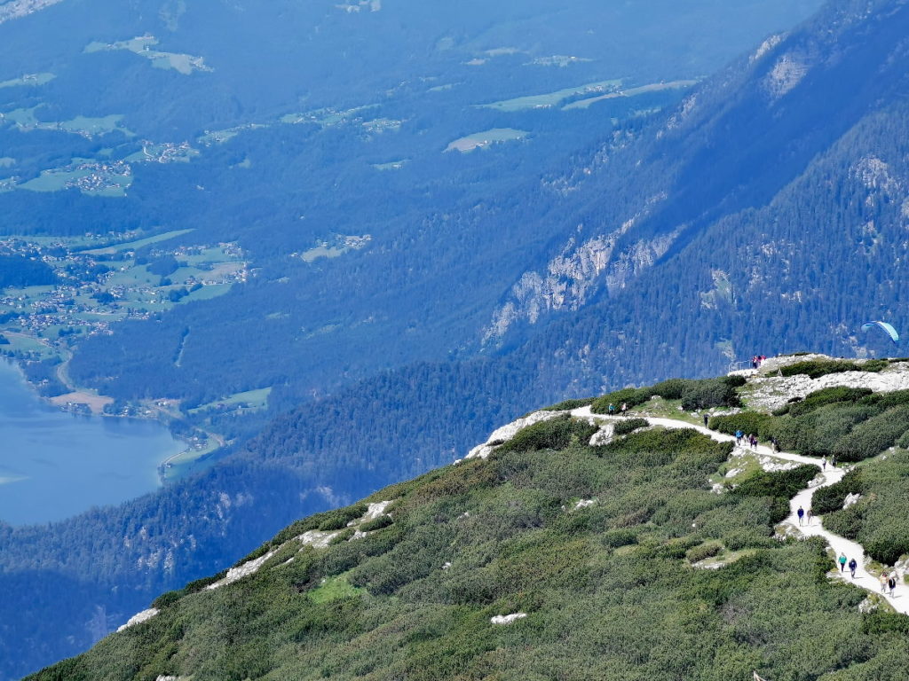 Die Krippenstein Wanderung führt zur Aussichtskanzel